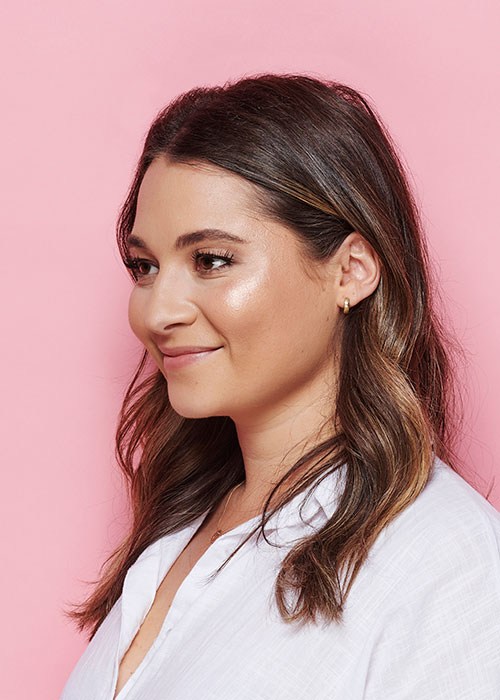 how to apply liquid highlighter