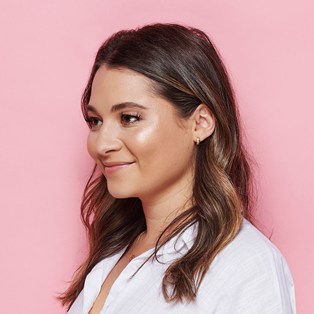 how to apply liquid highlighter