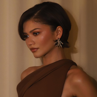 /media/68358/zendaya-bixie-cut-s.png